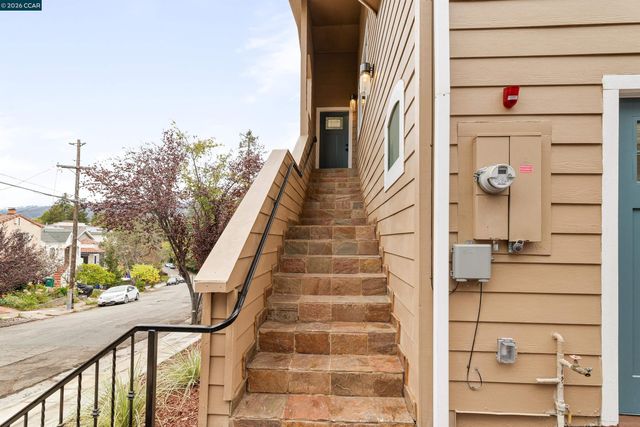 3426 Pierson St, Oakland, CA 94619