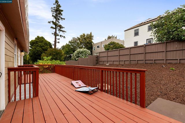 3426 Pierson St, Oakland, CA 94619