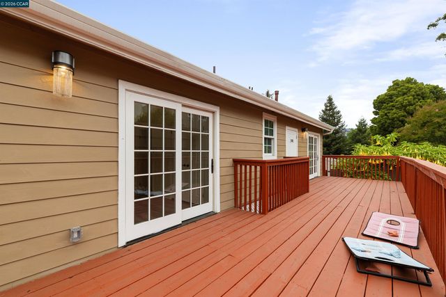3426 Pierson St, Oakland, CA 94619