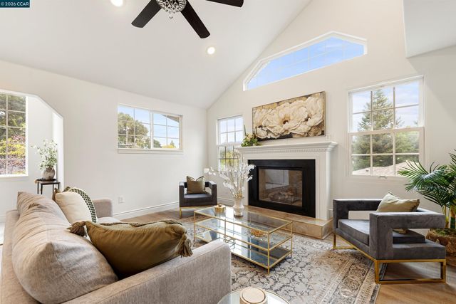 3426 Pierson St, Oakland, CA 94619