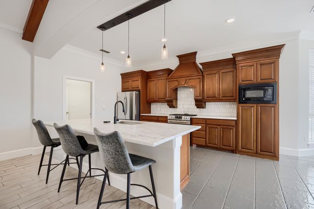 603 Ash Street, Pilot Point, TX 76258