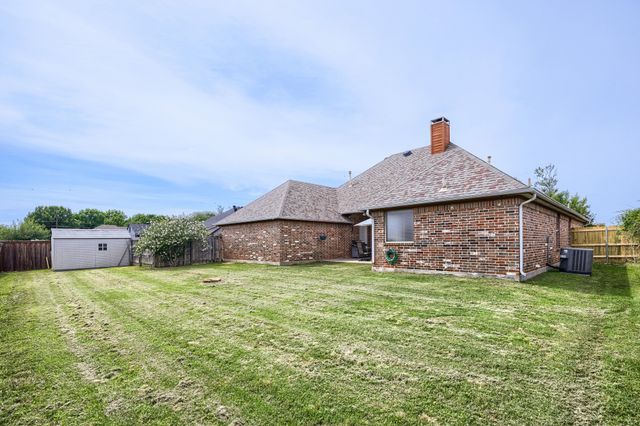 603 Ash Street, Pilot Point, TX 76258