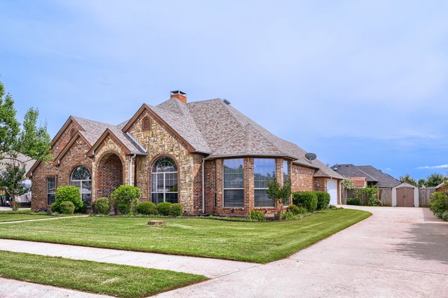 603 Ash Street, Pilot Point, TX 76258