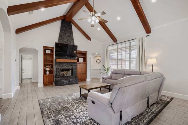603 Ash Street, Pilot Point, TX 76258