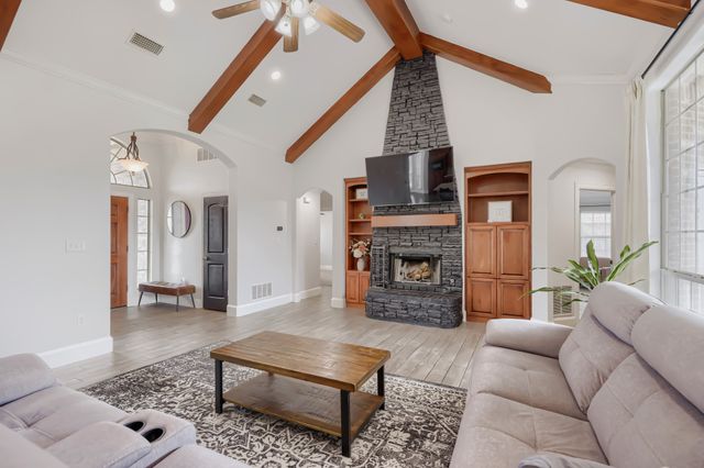 603 Ash Street, Pilot Point, TX 76258