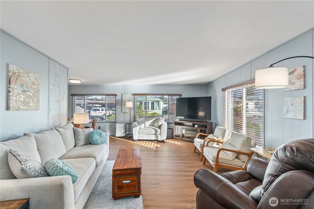 402 Carefree Circle, Aberdeen, WA 98520