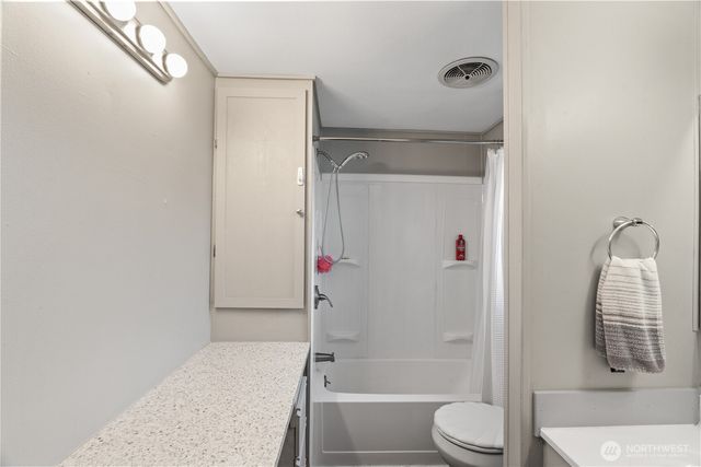 402 Carefree Circle, Aberdeen, WA 98520