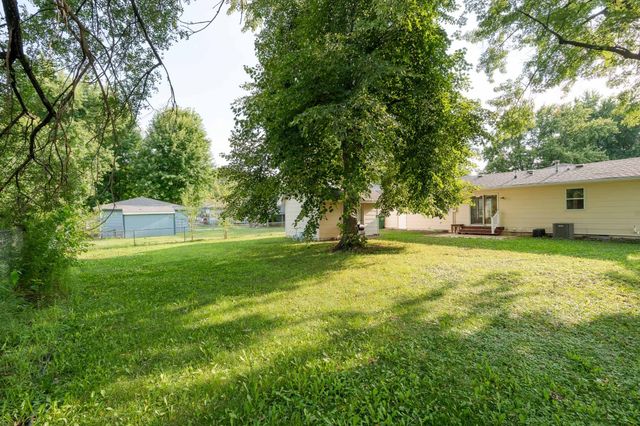 617 NW Beechwood Street, Ankeny, IA 50023