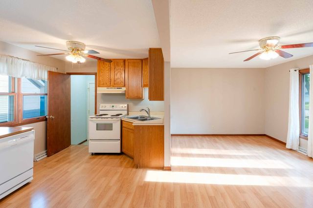617 NW Beechwood Street, Ankeny, IA 50023