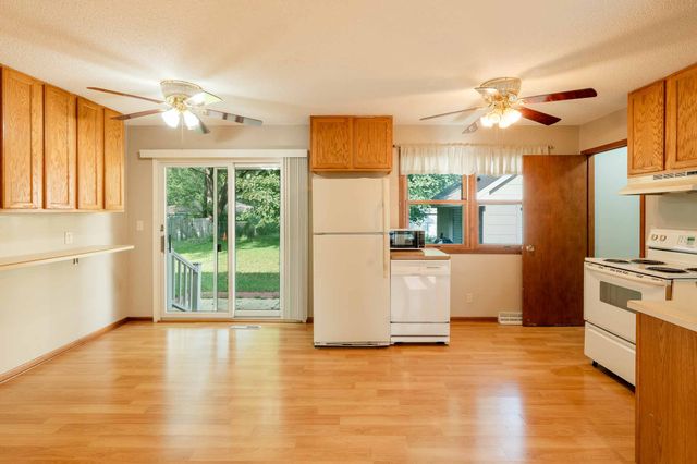 617 NW Beechwood Street, Ankeny, IA 50023