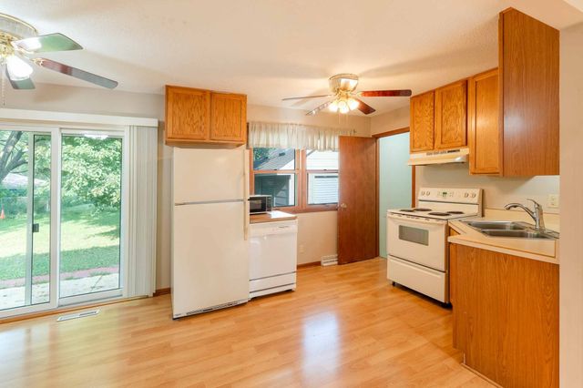617 NW Beechwood Street, Ankeny, IA 50023