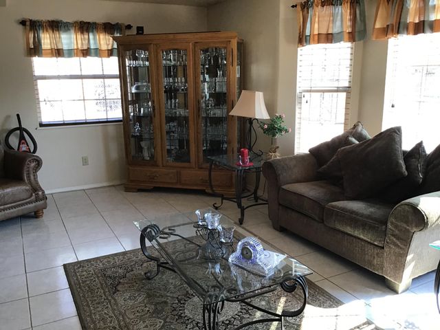 687 Supima Drive, Socorro, TX 79927