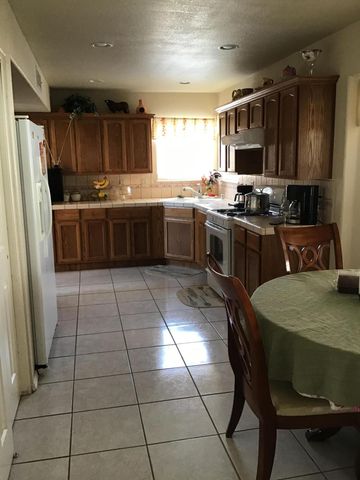 687 Supima Drive, Socorro, TX 79927