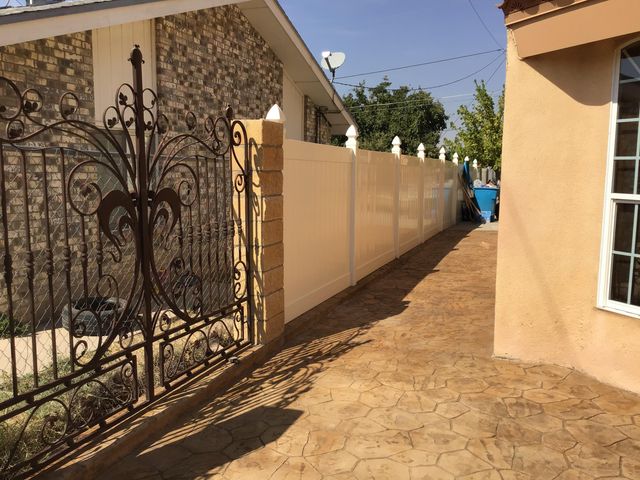 687 Supima Drive, Socorro, TX 79927