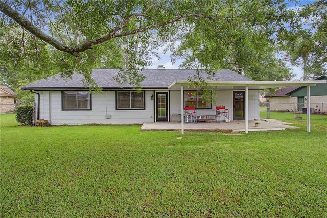 327 Fir Ridge Drive, Huffman, TX 77336