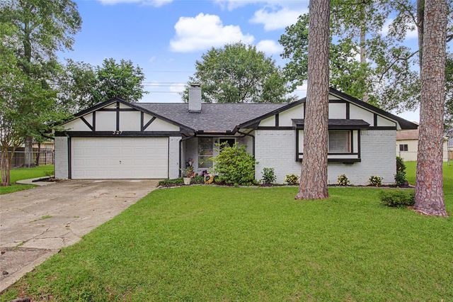 327 Fir Ridge Drive, Huffman, TX 77336