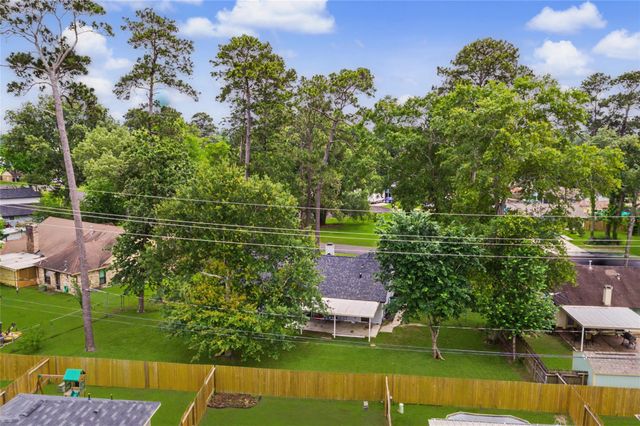 327 Fir Ridge Drive, Huffman, TX 77336