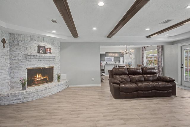327 Fir Ridge Drive, Huffman, TX 77336