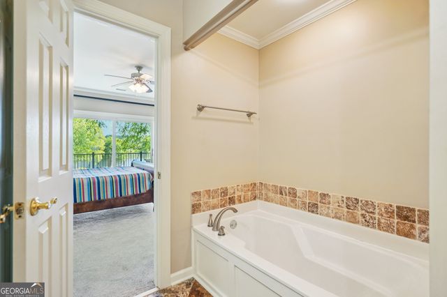 1123 Wharfside Court, Greensboro, GA 30642