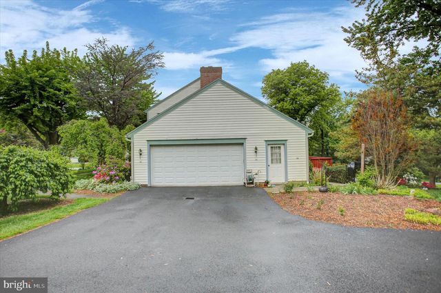 12275 KNOLLWOOD CIRCLE, Waynesboro, PA 17268