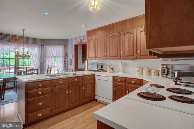12275 KNOLLWOOD CIRCLE, Waynesboro, PA 17268