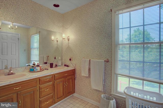 12275 KNOLLWOOD CIRCLE, Waynesboro, PA 17268
