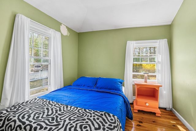 17 Vale Rd, Wakefield, MA 01880