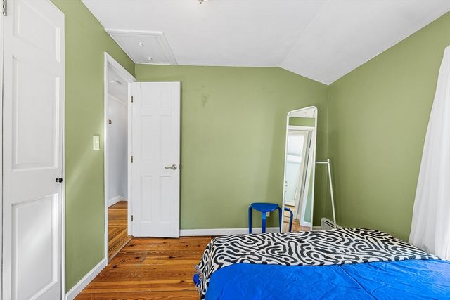 17 Vale Rd, Wakefield, MA 01880