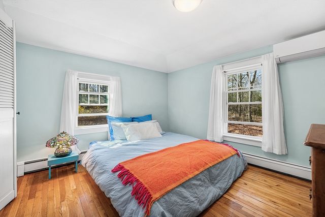 17 Vale Rd, Wakefield, MA 01880