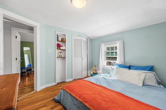 17 Vale Rd, Wakefield, MA 01880