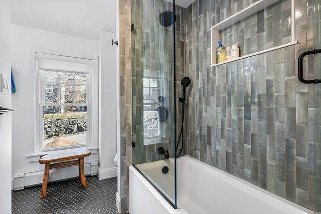 17 Vale Rd, Wakefield, MA 01880