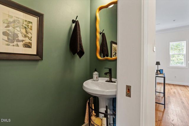 102 Primrose Lane, Carrboro, NC 27510