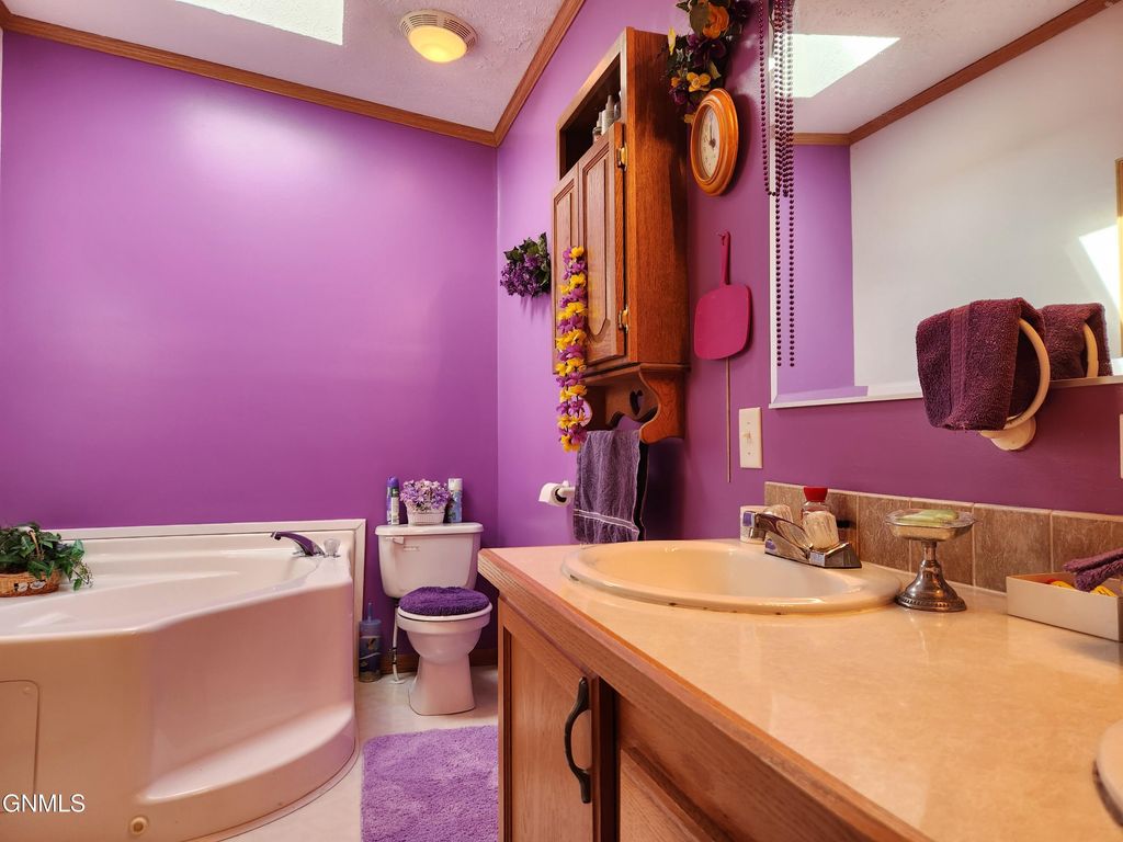 125 Maryland Street, Bismarck, ND 58504 photo 11