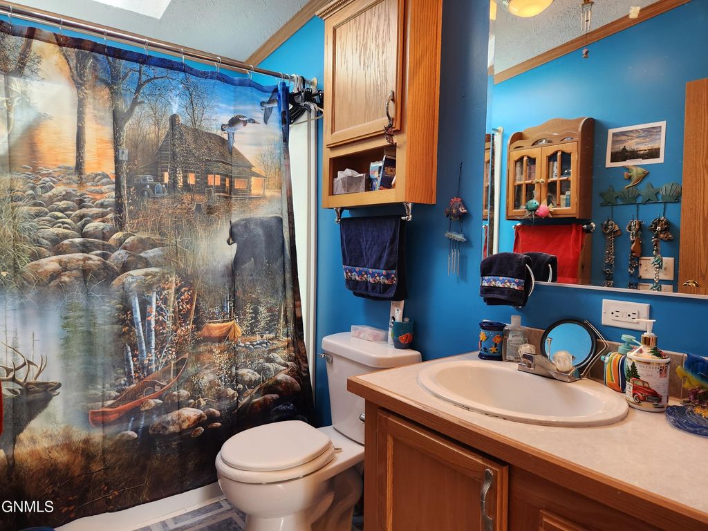 125 Maryland Street, Bismarck, ND 58504 photo 18