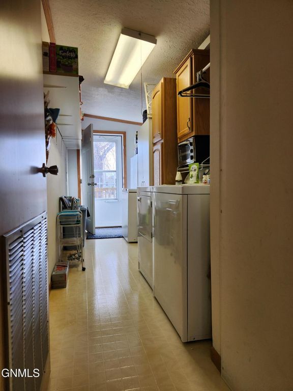 125 Maryland Street, Bismarck, ND 58504 photo 22