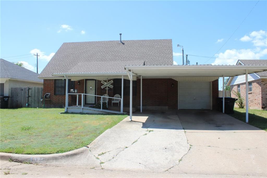 1321 Lawton Avenue, Moore, OK 73160