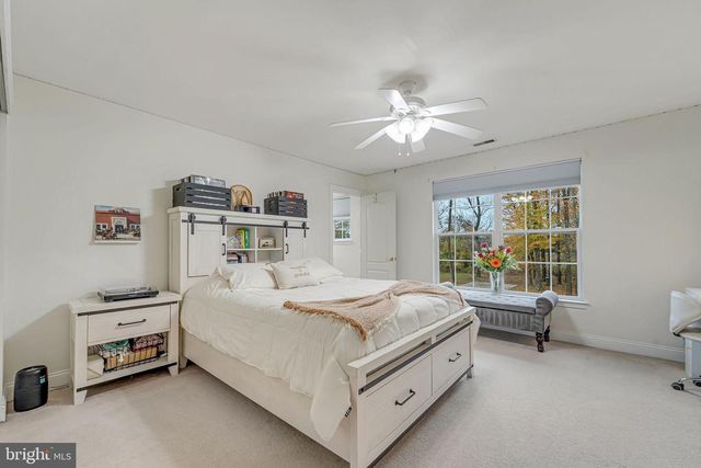 2 LANSBROOK CT, Sewell, NJ 08080