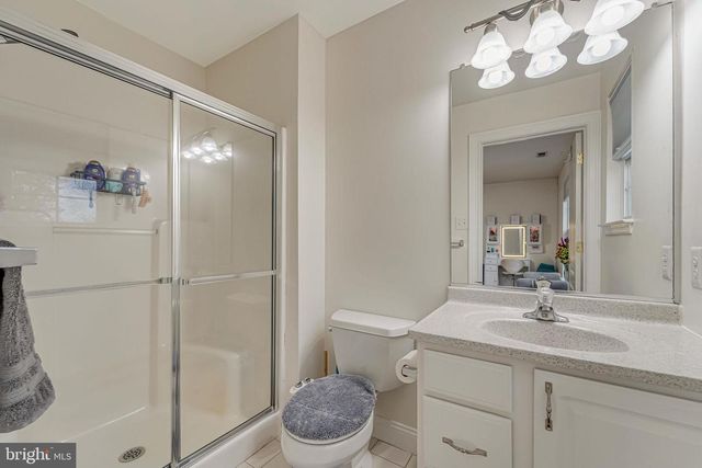 2 LANSBROOK CT, Sewell, NJ 08080