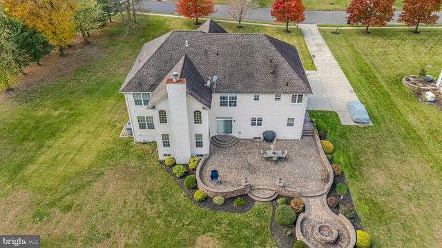 2 LANSBROOK CT, Sewell, NJ 08080