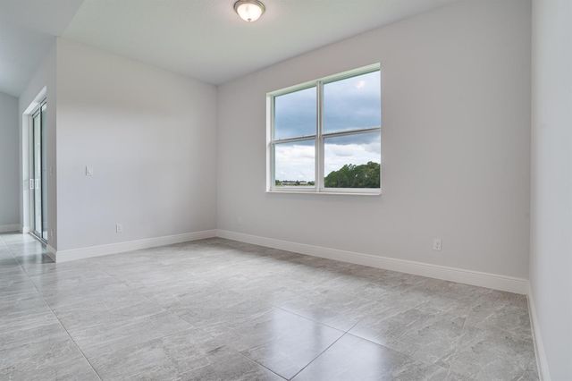388 SW Vista Lake Drive, Port St. Lucie, FL 34983