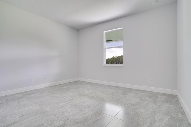 388 SW Vista Lake Drive, Port St. Lucie, FL 34983