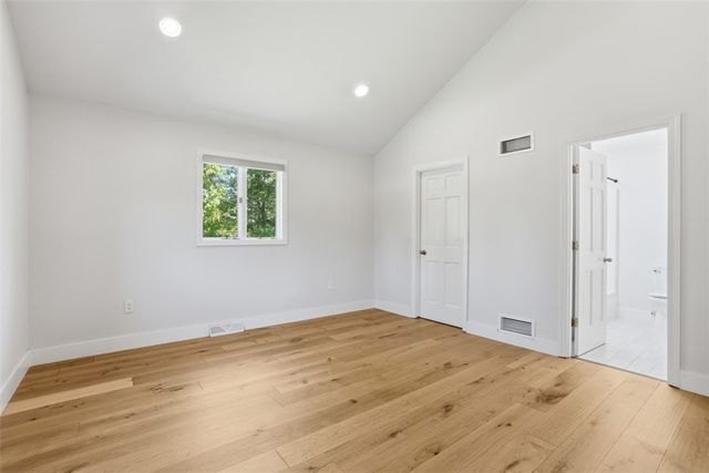 2420 Thomas Dr, Hampton, PA 15101