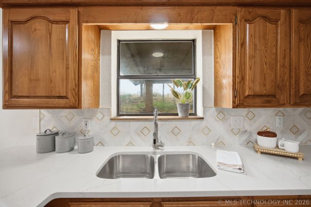 2610 S Woodland Road, Muskogee, OK 74403