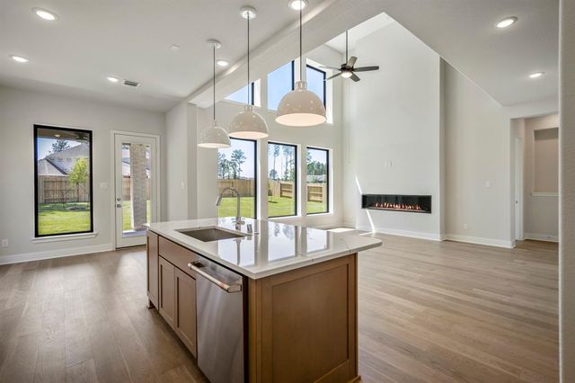 15610 Early Bird Lane, Conroe, TX 77302