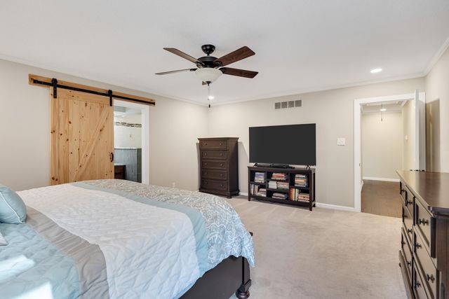 7619 BLACKBERRY FARM RD, Germantown, TN 38138