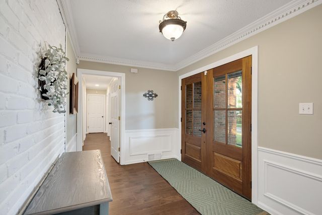 7619 BLACKBERRY FARM RD, Germantown, TN 38138