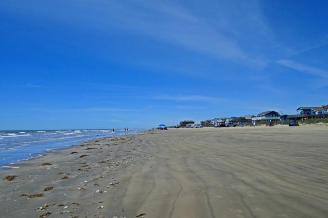 16522 John Davis Road, Galveston, TX 77554