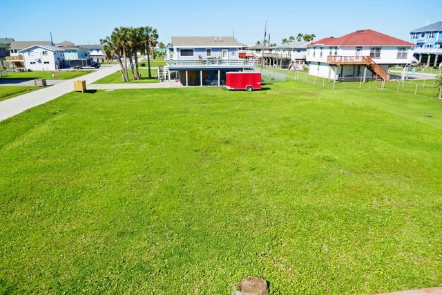 16522 John Davis Road, Galveston, TX 77554