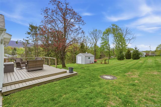 6 Willow Lane, Fishkill, NY 12524