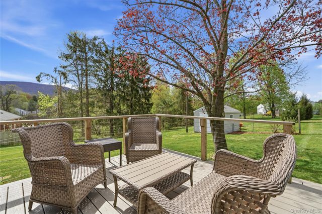 6 Willow Lane, Fishkill, NY 12524